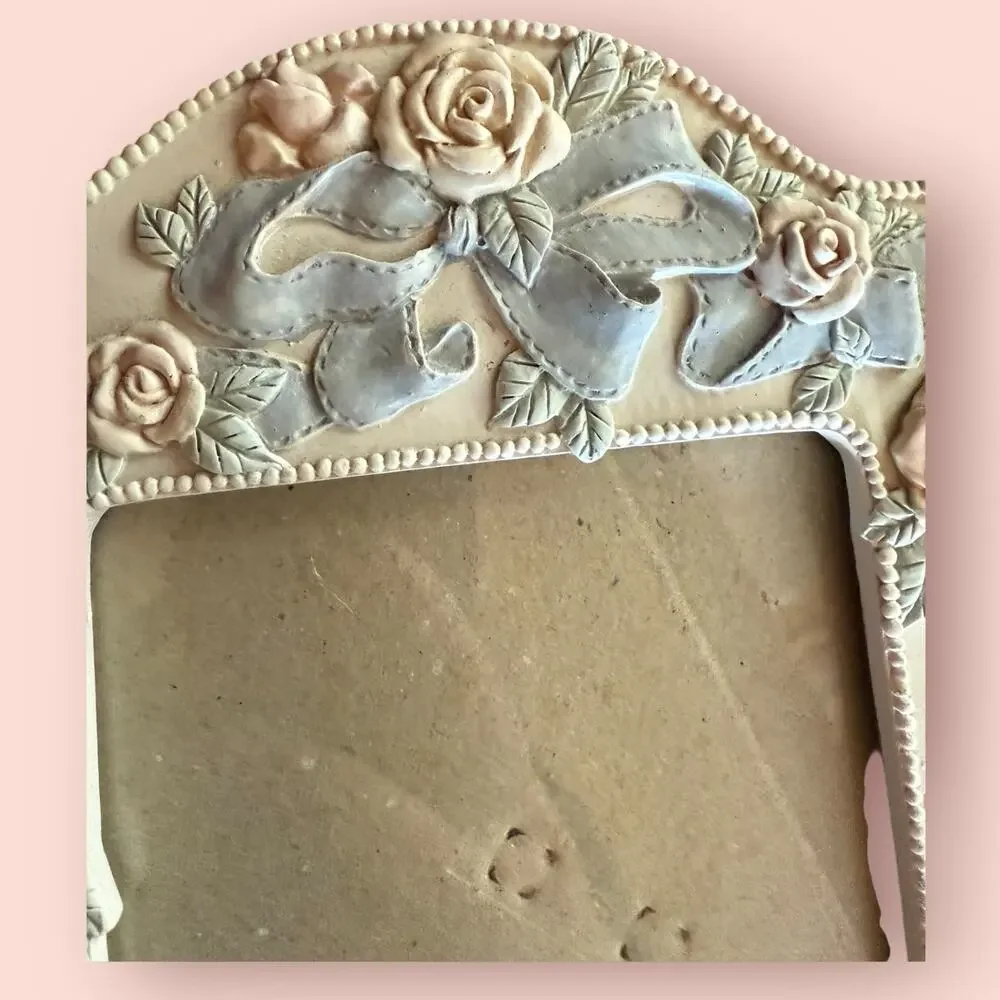 Vtg Victorian Picture Frame Ornate Floral Cottagecore Grannycore large 5x7